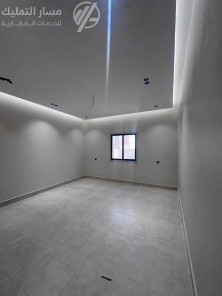 Photo by Daniel J. Schwarz